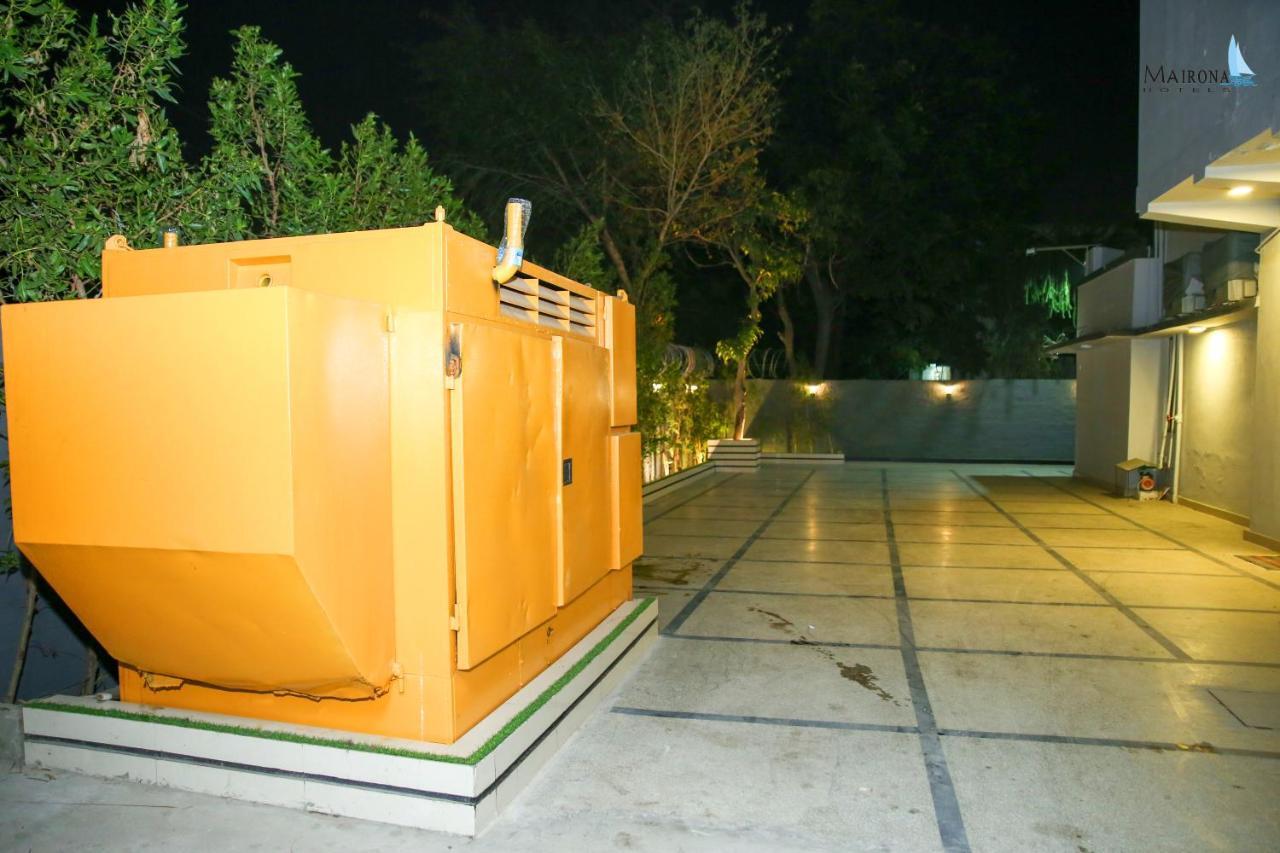 Hotel Mairona Gulberg Lahore Exterior foto
